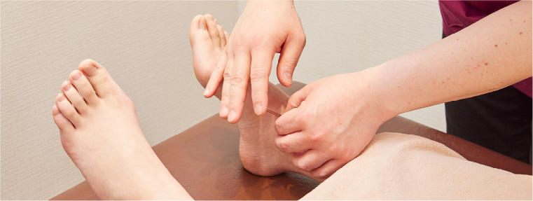 鍼灸整体ページへ 鍼灸整体の施術イメージ